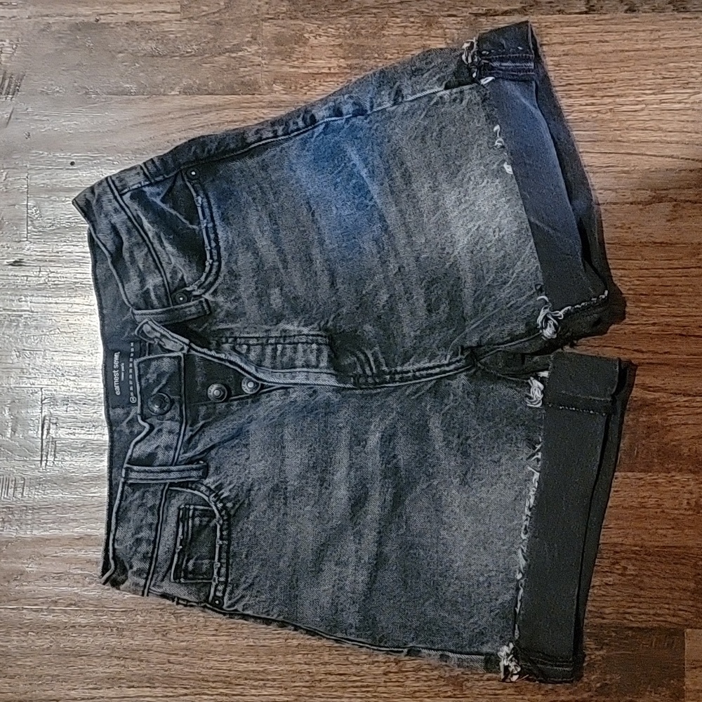 Black button Fly, High waisted 7" Cut-Off shorts Size - 24
